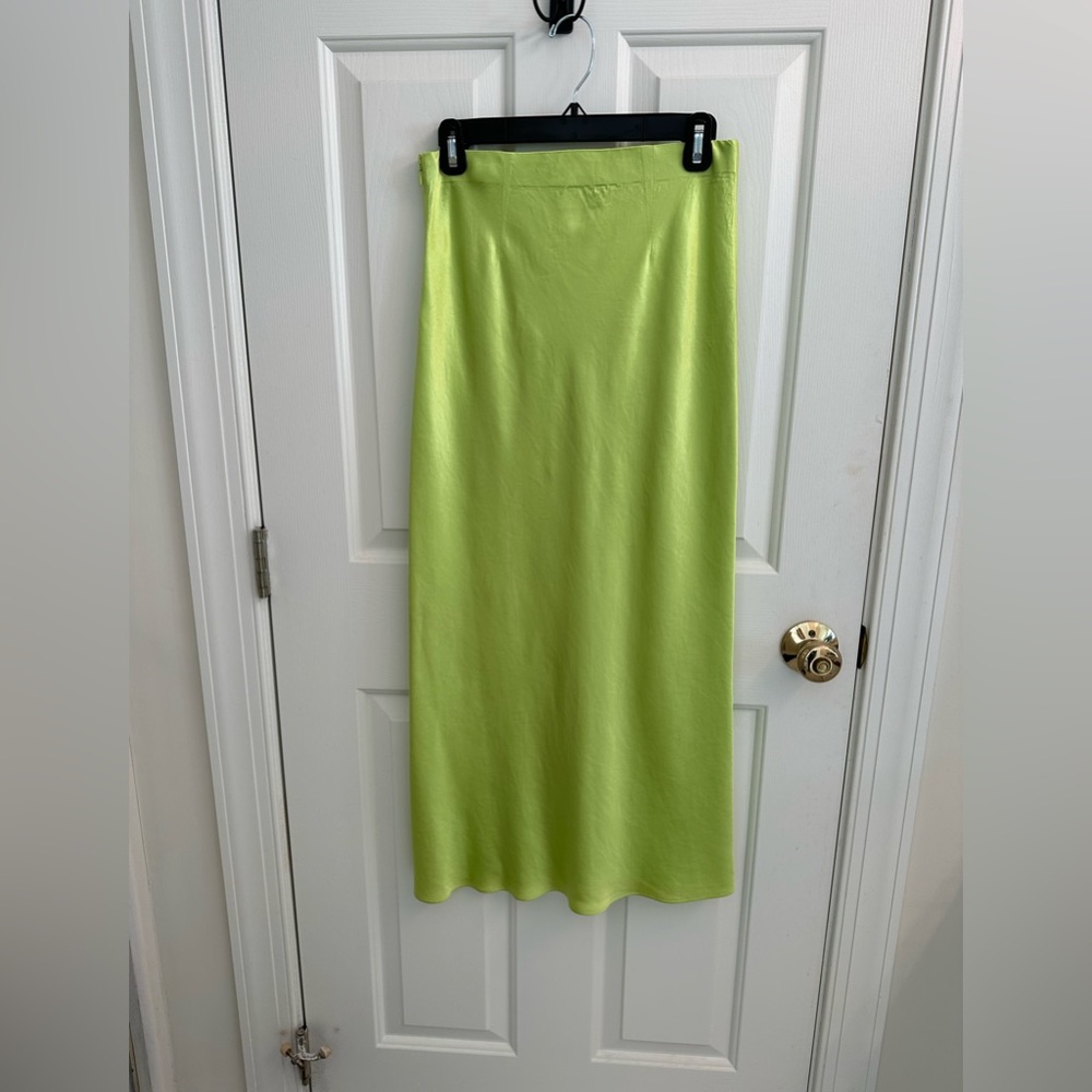 Vince lime green silk-like midi skirt size xs